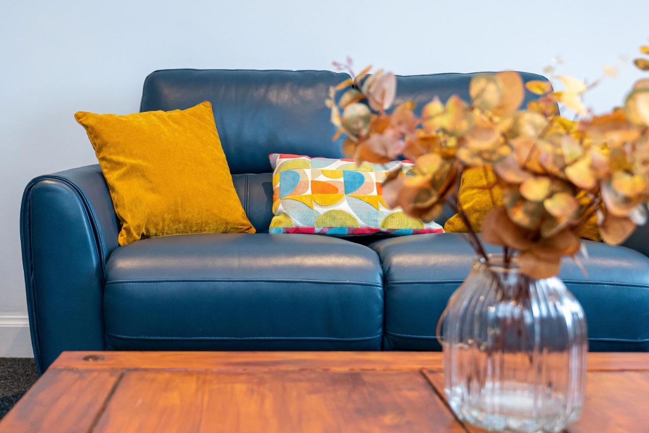 Lovely 3-Bedroom Flat With Free Parking Bridge of Allan Eksteriør billede