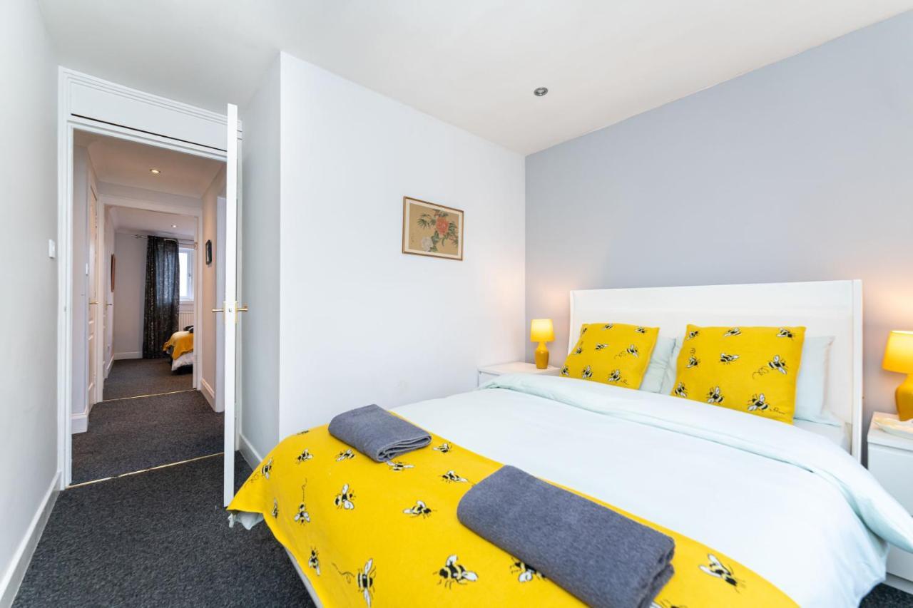 Lovely 3-Bedroom Flat With Free Parking Bridge of Allan Eksteriør billede